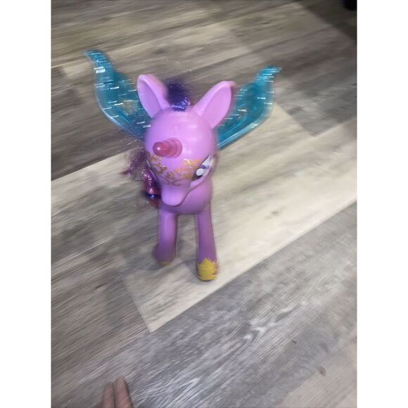 My Little Pony Twilight Sparkle - Talks, Sings & Moves - Picture 6 of 9